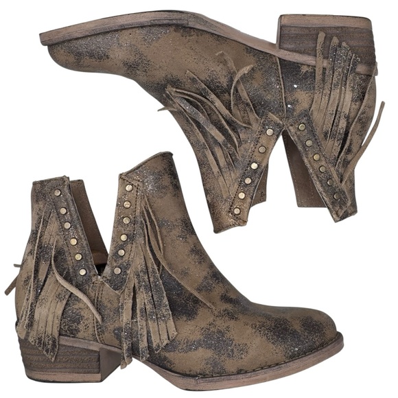 Circle G Women’s Distressed Leather Fringe Western Ankle Boots - Size 8 - Picture 4 of 10